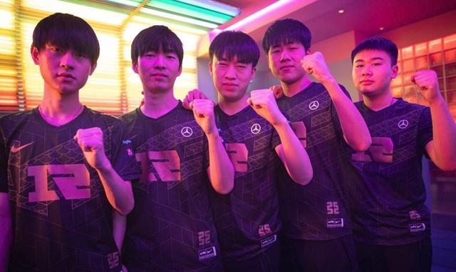 中国足球需 中国足球需